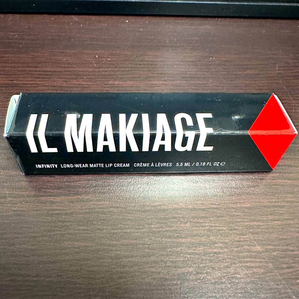 IL MAKIAGE INFINITY LONG-WEAR MATTE LIP CREAM MATTE GESHA SHADE 405